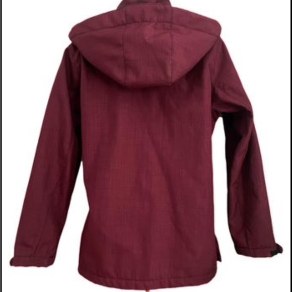 Women's Size Medium - STS Ranchwear Barrier Jacket. - Picture 2 of 2